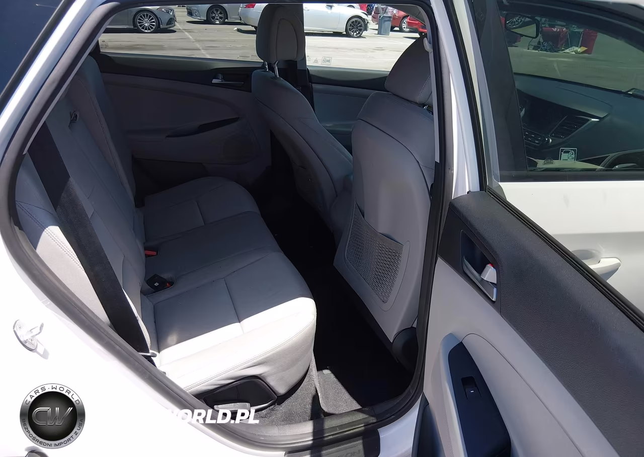 2017 Hyundai Tucson Se VIN:KM8J3CA49HU446565 - 8