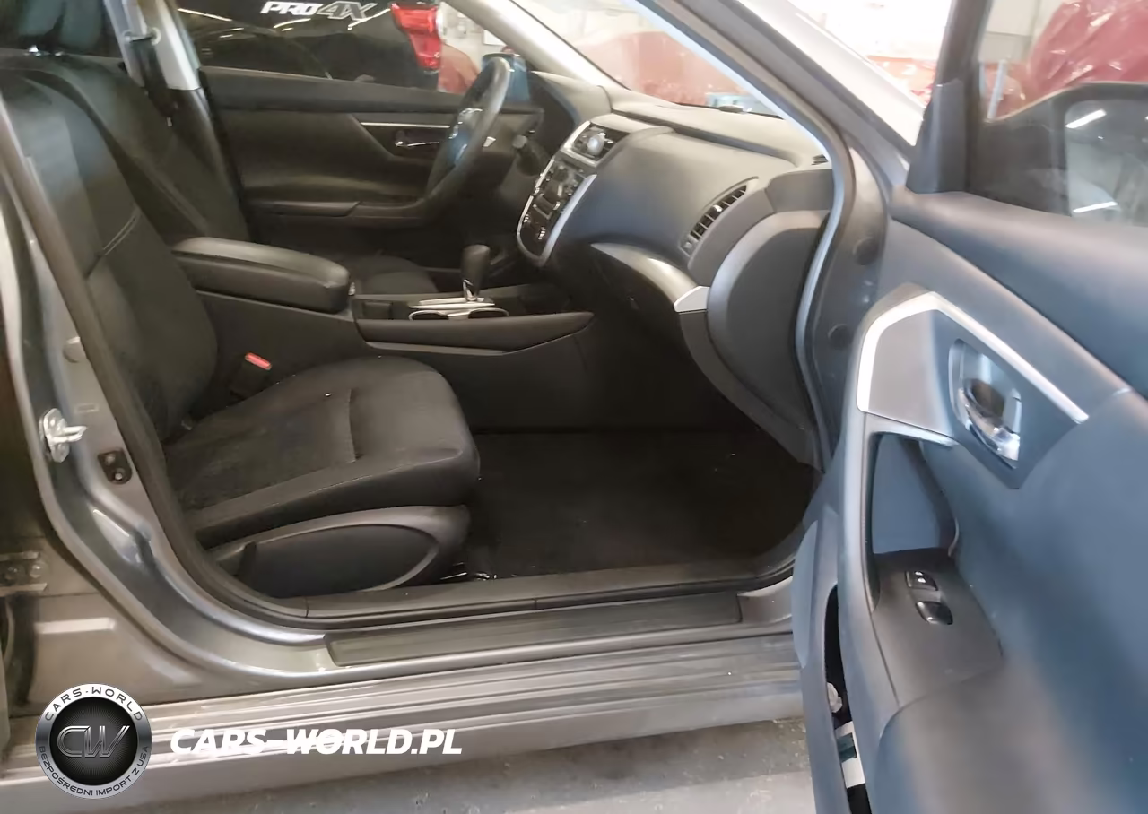 2018 Nissan Altima 2.5 S VIN:1N4AL3AP9JC267605 - 5