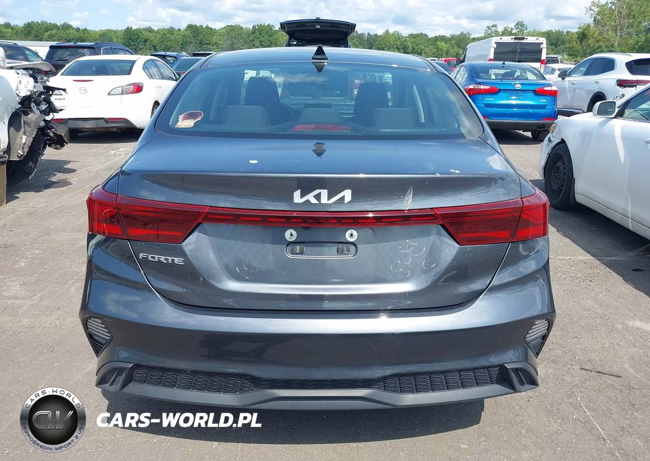 2022 Kia Forte Lxs VIN:3KPF24AD6NE485420 - 16