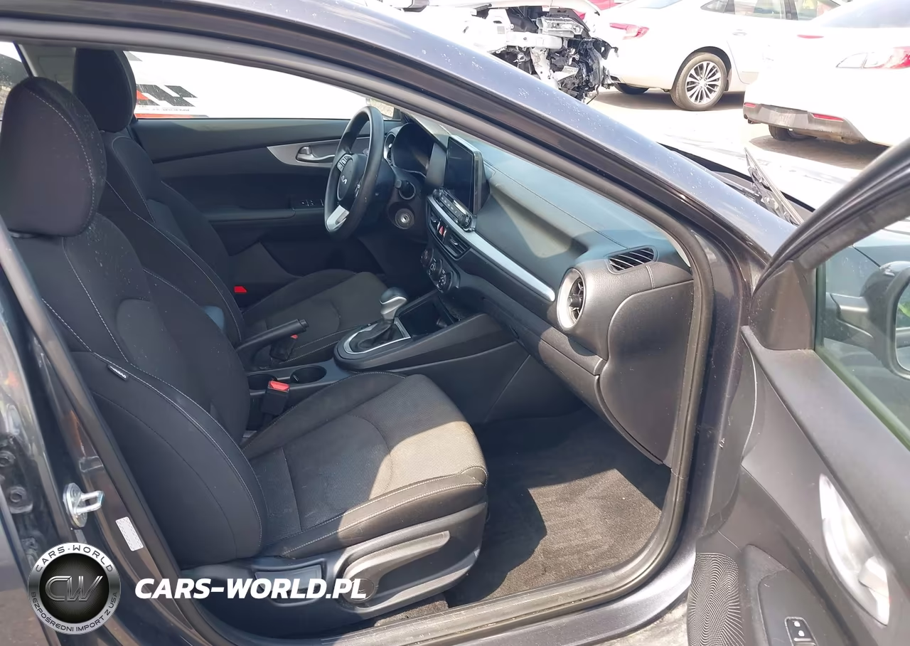2022 Kia Forte Lxs VIN:3KPF24AD6NE485420 - 5
