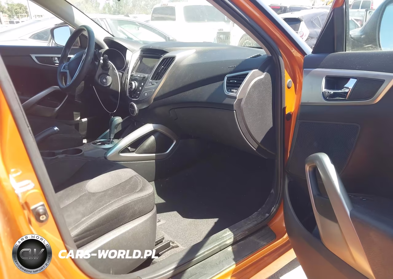 2012 Hyundai Veloster Base W-Black VIN:KMHTC6AD1CU029010 - 5