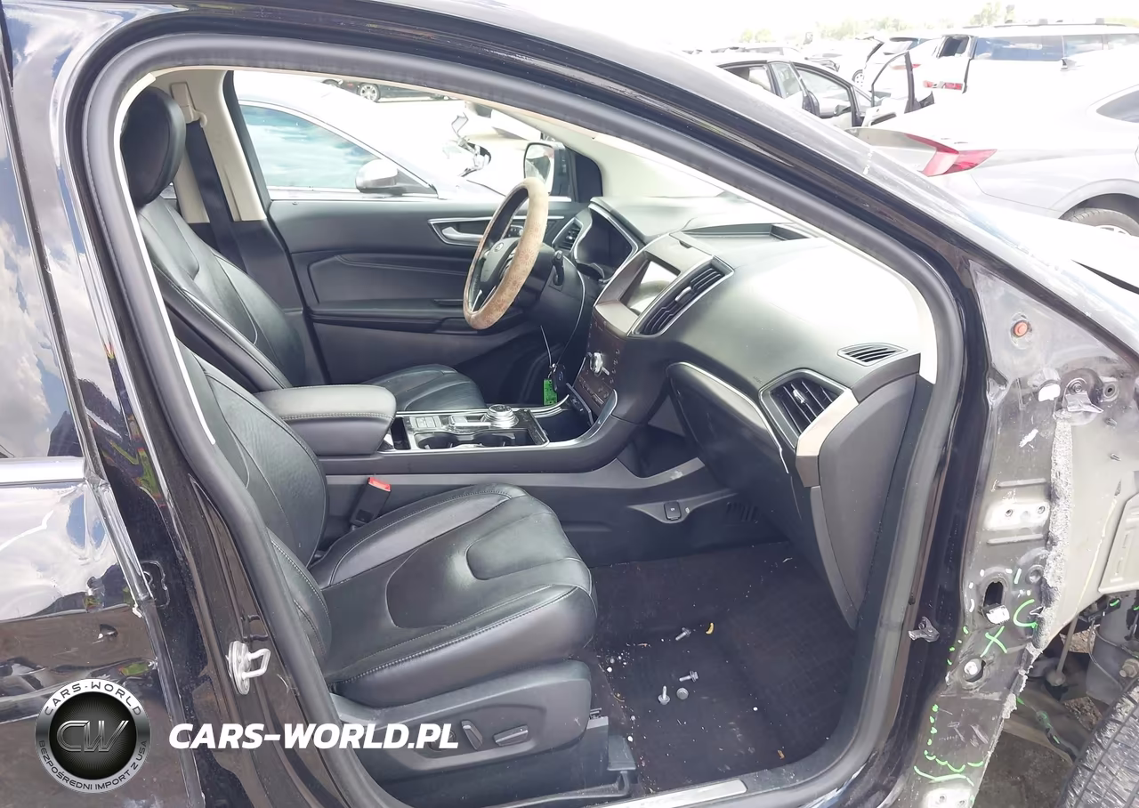2020 Ford Edge Titanium VIN:2FMPK3K90LBB35242 - 5