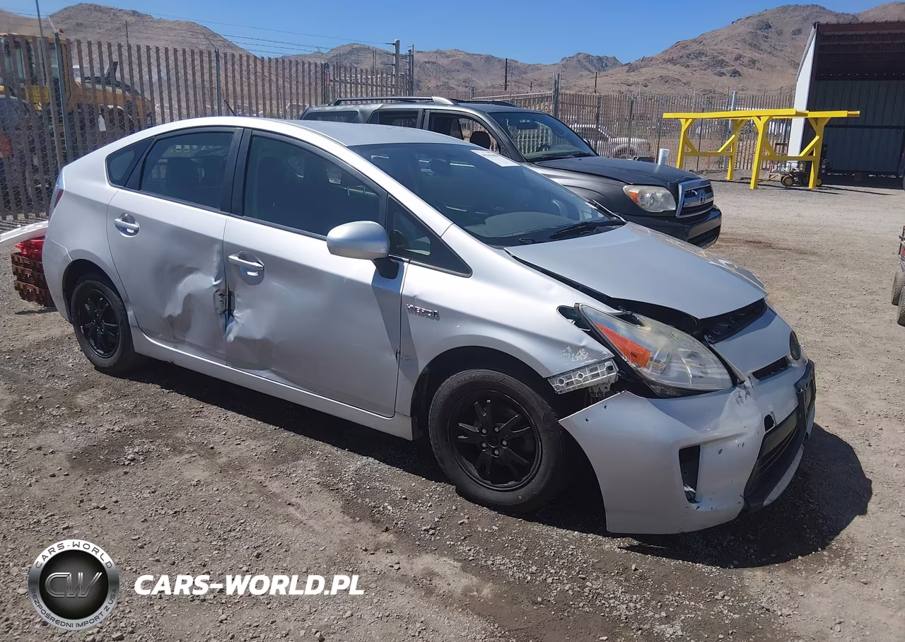 2015 Toyota Prius Two – zdjęcie 1 z 16