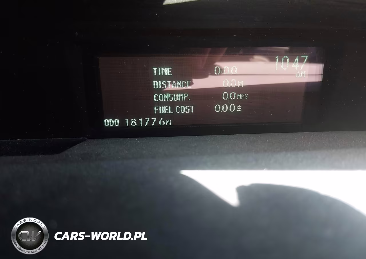 2015 Toyota Prius Two VIN:JTDKN3DU3F0442711 - 15
