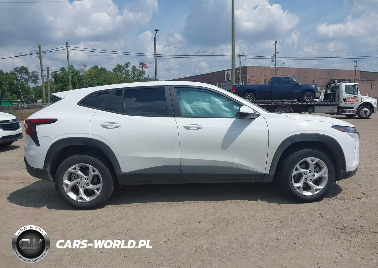 2025 Chevrolet Trax Fwd Ls VIN:KL77LFEP8SC310877 - 13