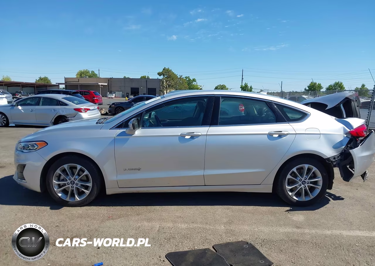 2019 Ford Fusion Hybrid Sel VIN:3FA6P0MU9KR209068 - 15