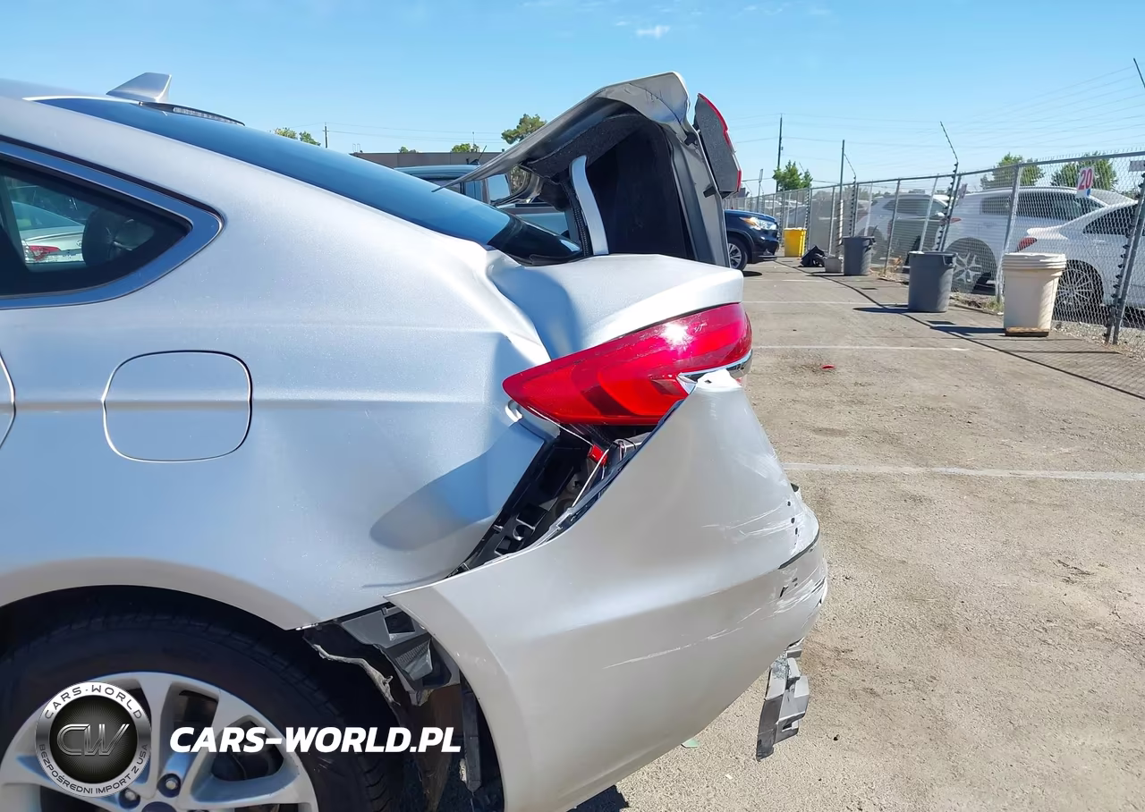 2019 Ford Fusion Hybrid Sel VIN:3FA6P0MU9KR209068 - 6