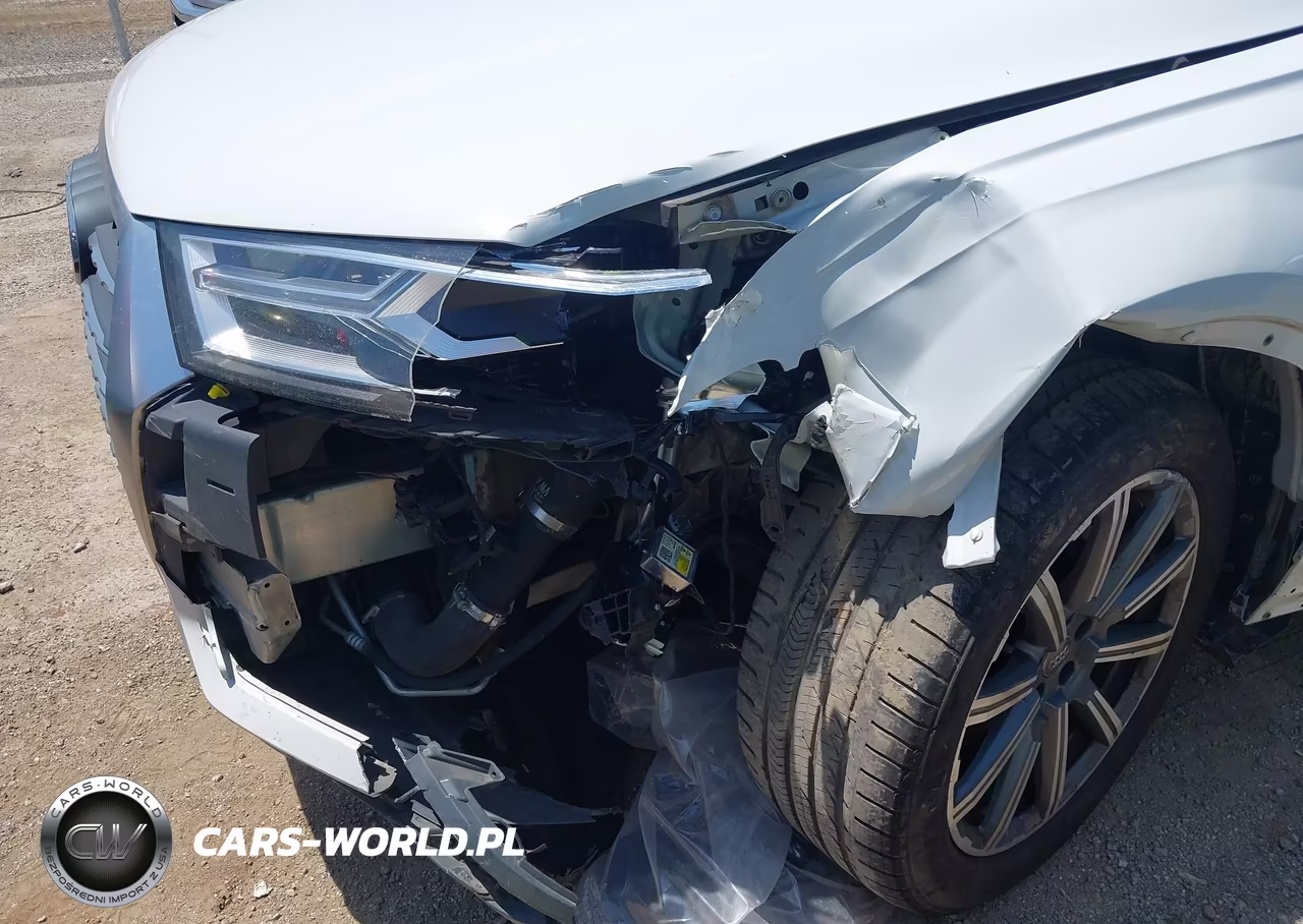 2018 Audi Q7 2.0T Premium VIN:WA1LHAF72JD043730 - 6
