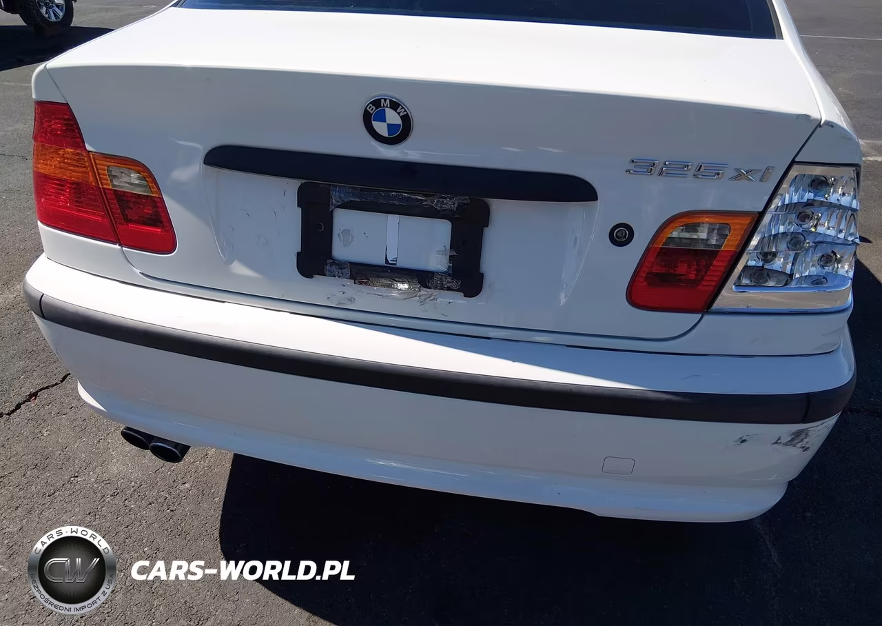2005 BMW 325Xi VIN:WBAEU33495PR16195 - 6