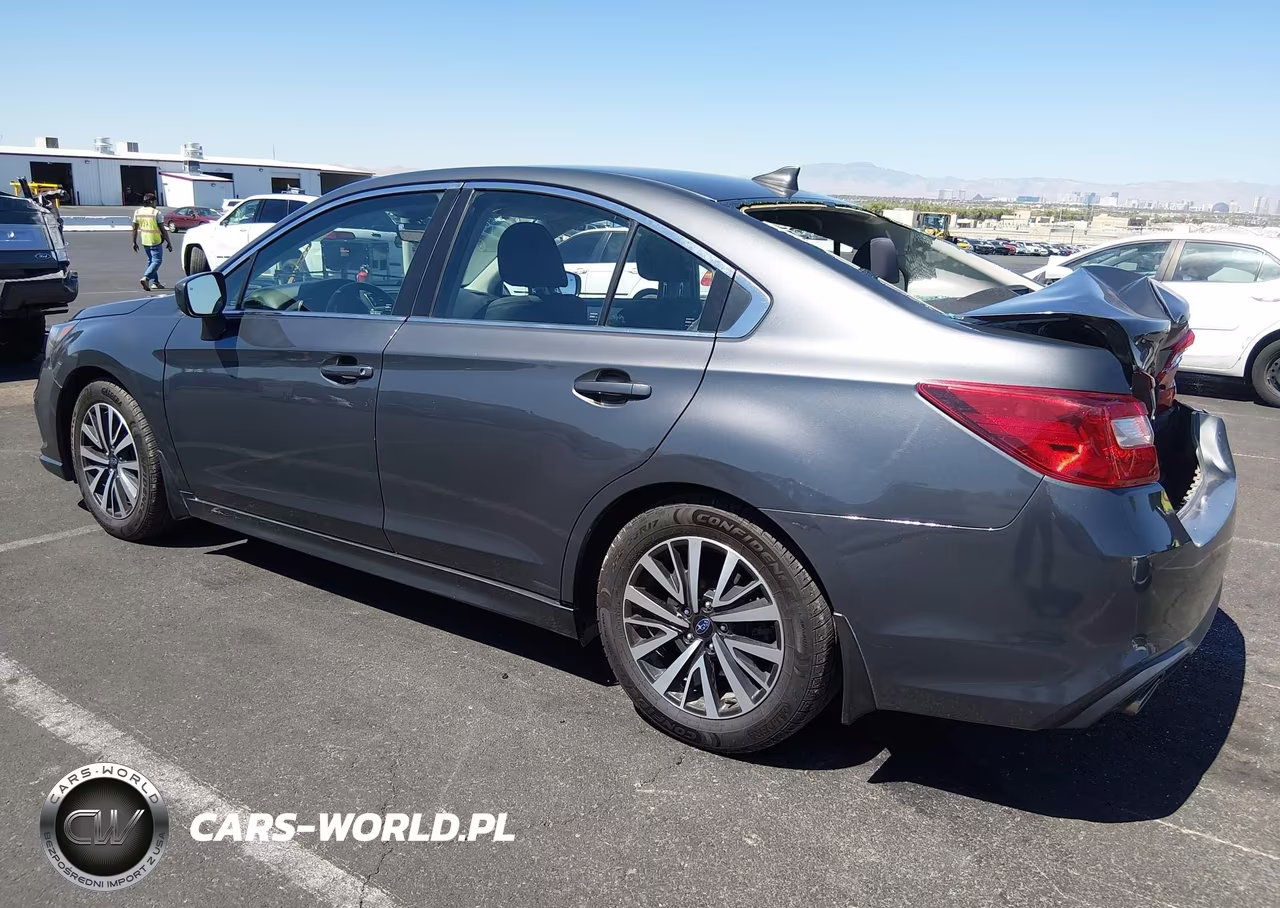 2019 Subaru Legacy 2.5I Premium VIN:4S3BNAF6XK3012914 - 3