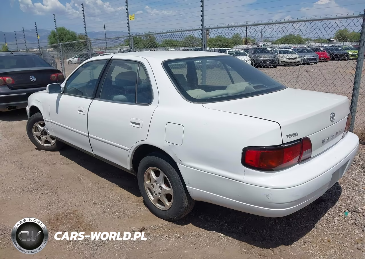 1995 Toyota Camry Le VIN:JT2SK12E2S0326637 - 3