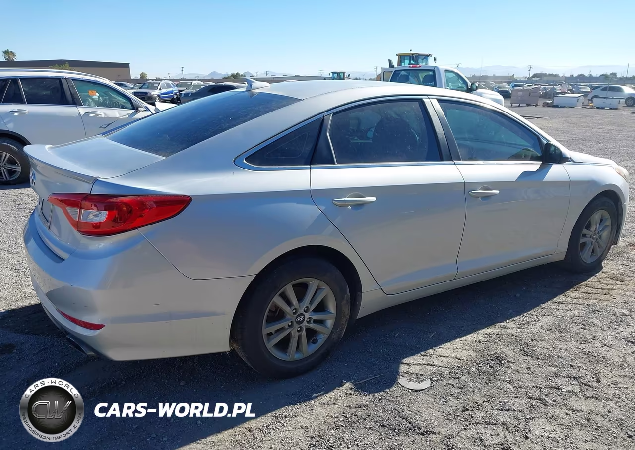2015 Hyundai Sonata Se VIN:5NPE24AF3FH168057 - 4