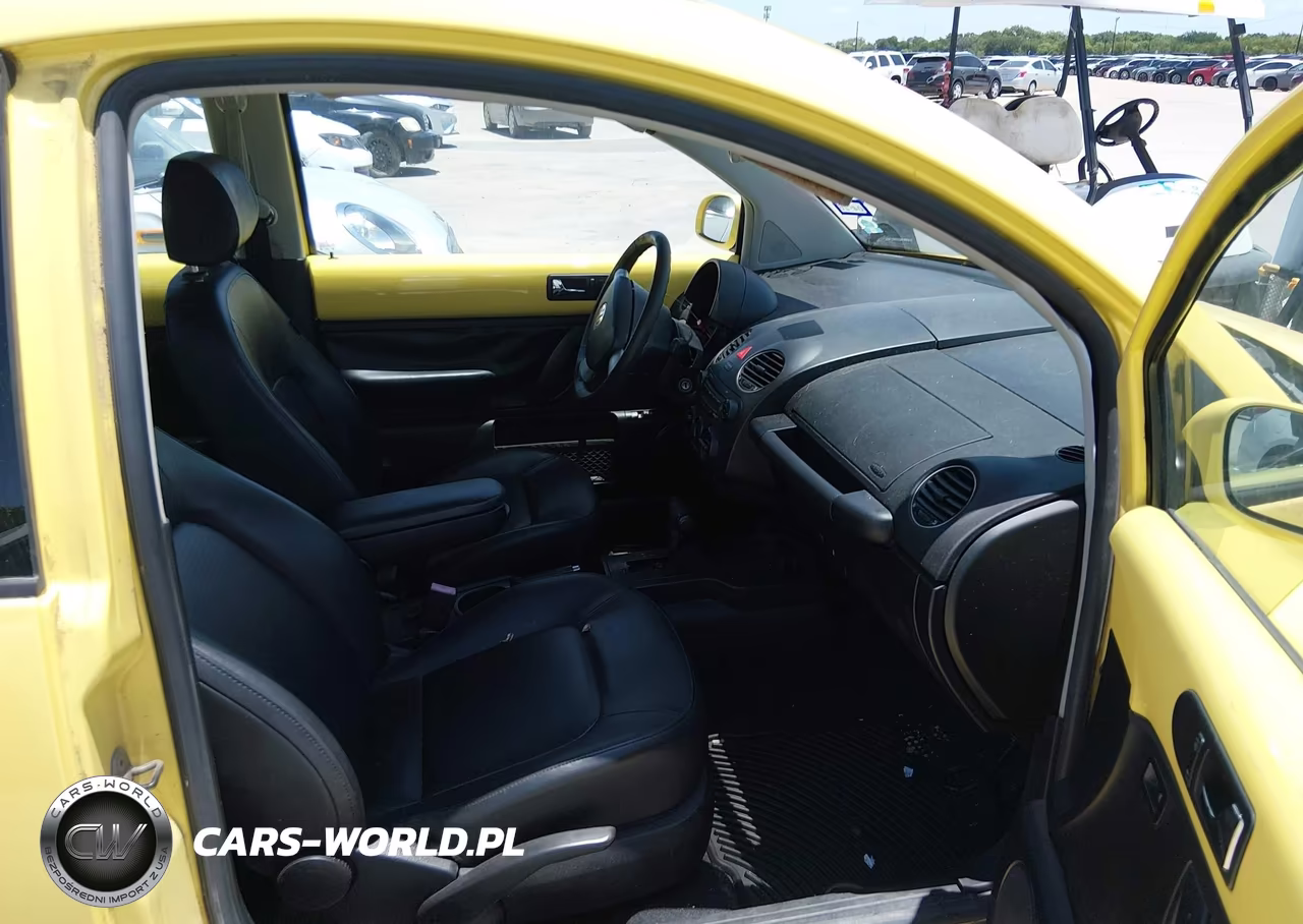 2010 Volkswagen New Beetle 2.5L VIN:3VWRW3AG3AM021844 - 5