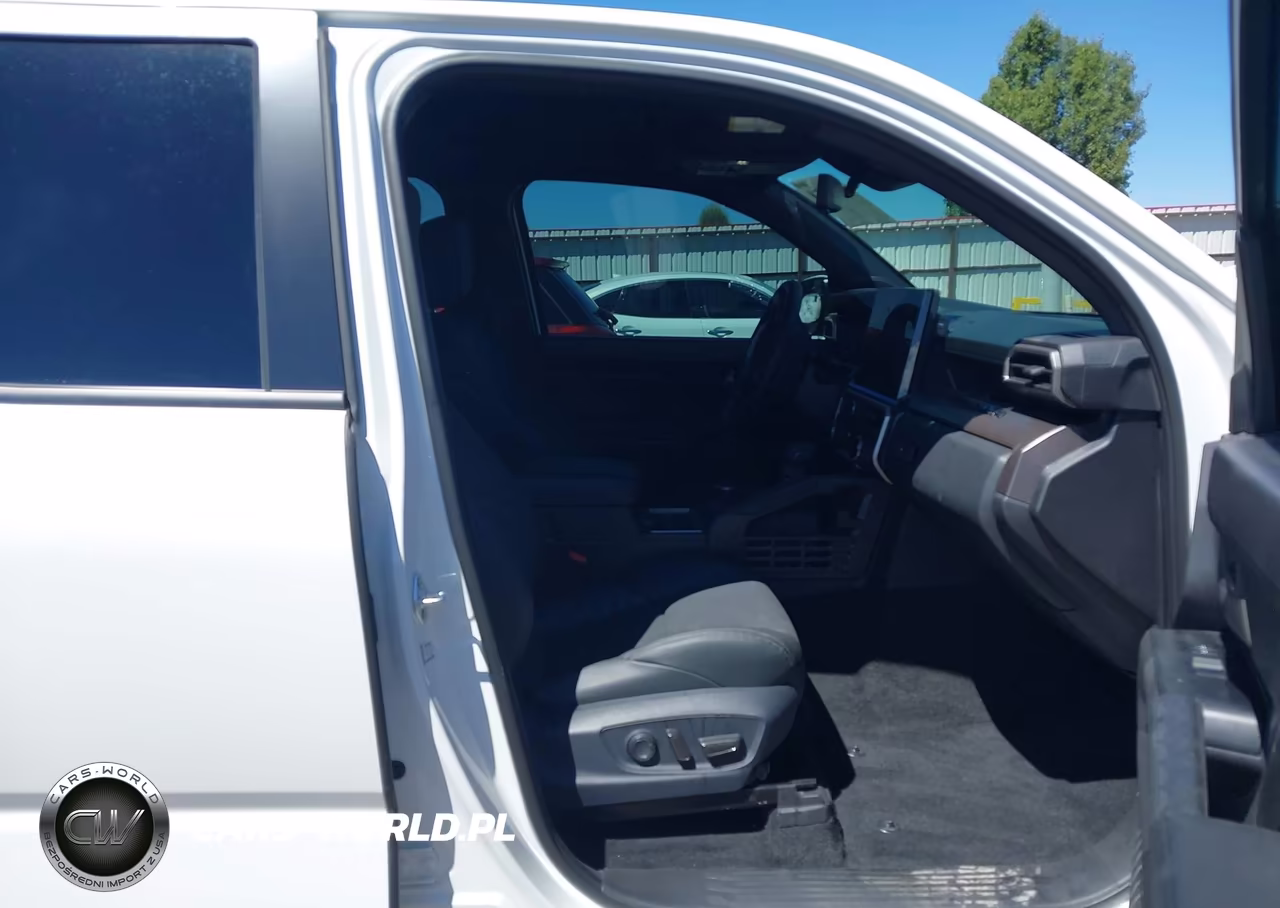 2026 Toyota Tacoma Trd Off Road VIN:3TMLB5JN8TM215044 - 5