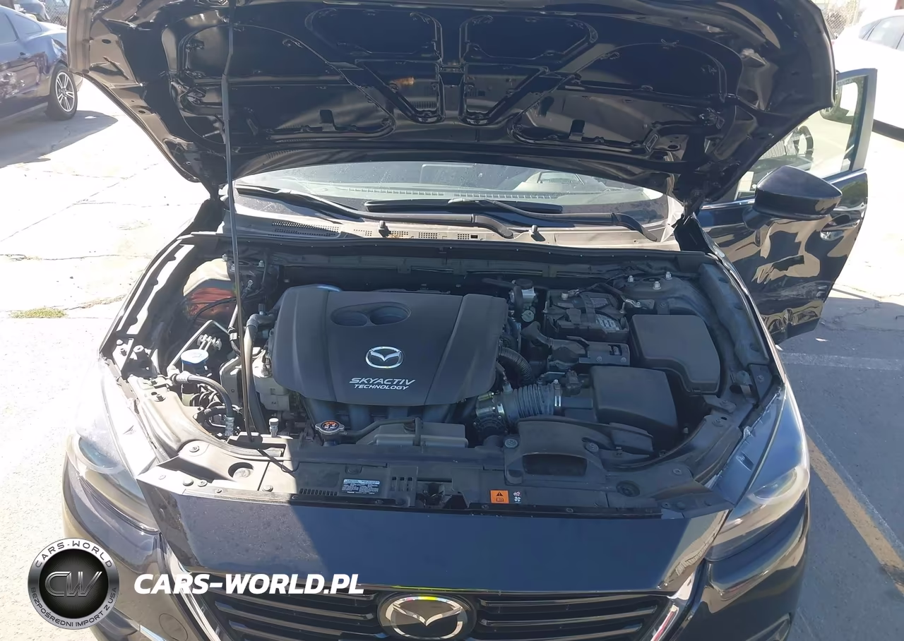 2018 Mazda Mazda3 Grand Touring VIN:3MZBN1W37JM239039 - 10