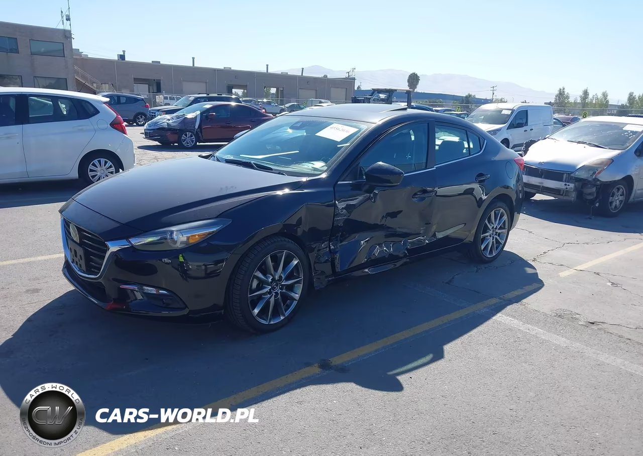 2018 Mazda Mazda3 Grand Touring VIN:3MZBN1W37JM239039 - 2