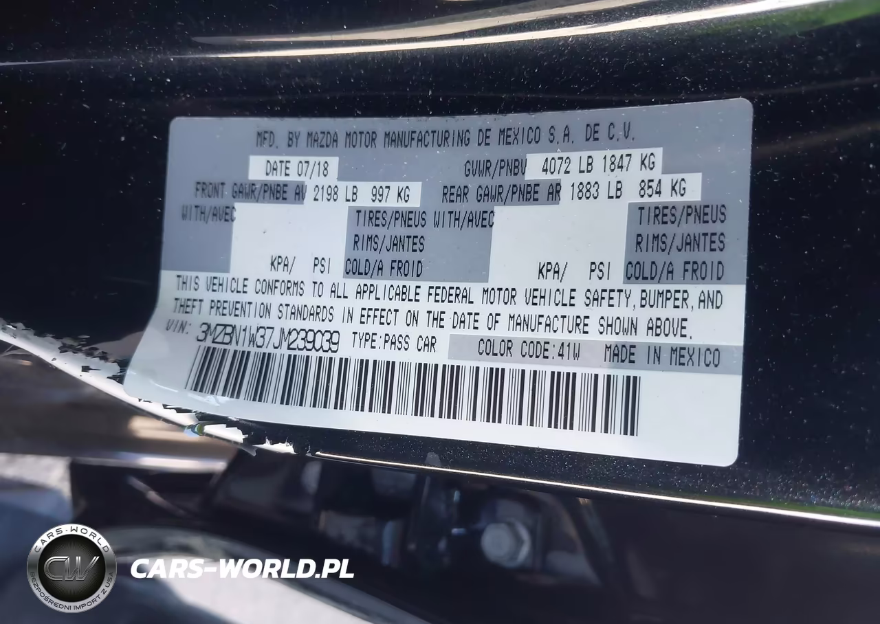 2018 Mazda Mazda3 Grand Touring VIN:3MZBN1W37JM239039 - 9