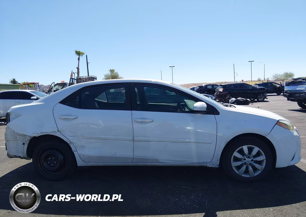 2016 Toyota Corolla Le VIN:2T1BURHE5GC615192 - 14