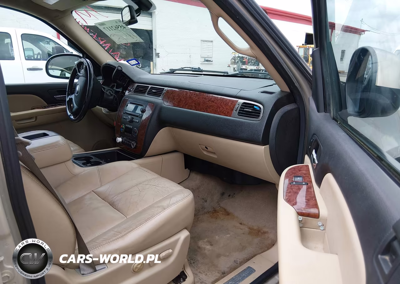 2008 Chevrolet Suburban 1500 Lt VIN:3GNFC16018G165231 - 5