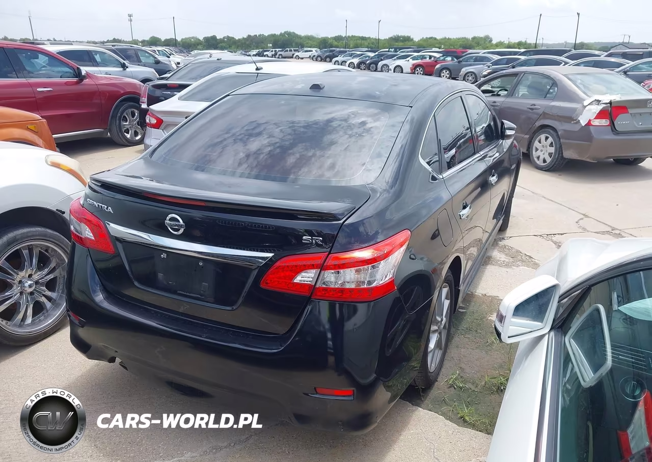 2015 Nissan Sentra Sr VIN:3N1AB7AP8FY271747 - 4