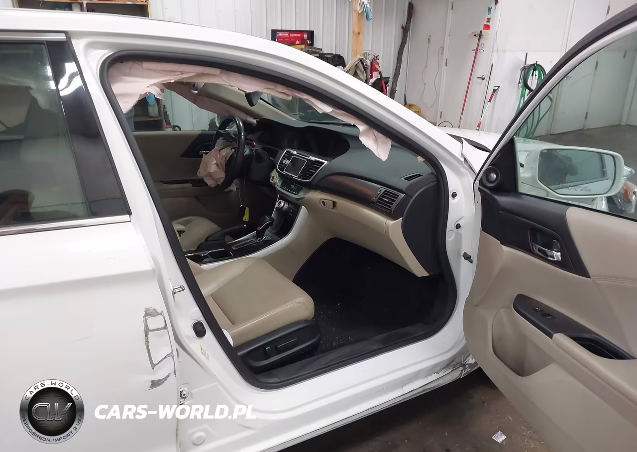 2014 Honda Accord Touring VIN:1HGCR3F97EA000770 - 5