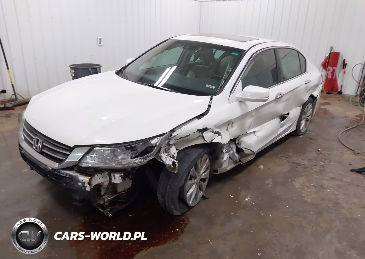2014 Honda Accord Touring VIN:1HGCR3F97EA000770 - 6