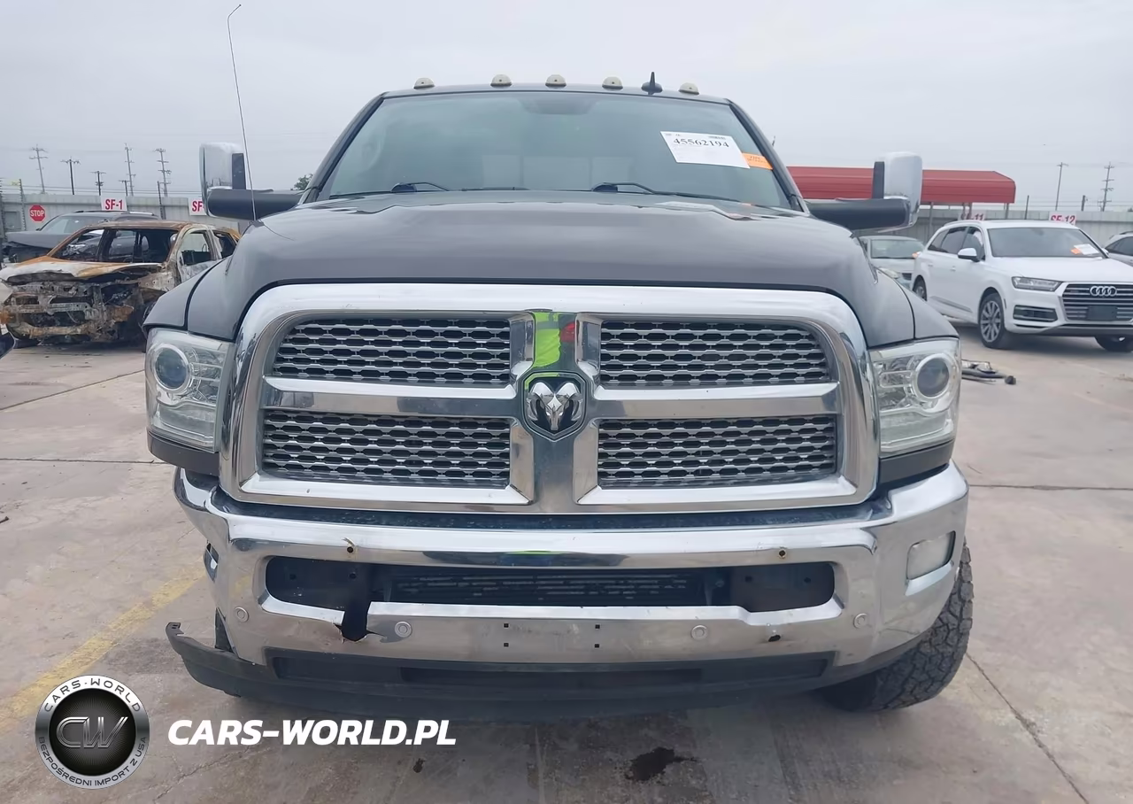 2018 Ram 3500 Laramie 4X4 8' Box VIN:3C63RRJL2JG201158 - 12