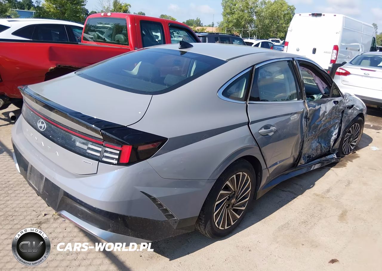2025 Hyundai Sonata Hybrid Sel VIN:KMHL34JJ4SA104096 - 4
