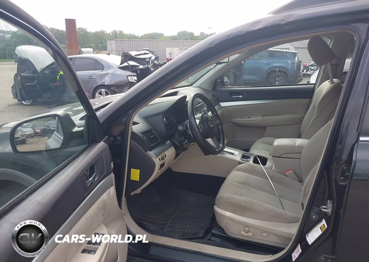 2011 Subaru Outback 2.5I Premium VIN:4S4BRBCC9B3358596 - 5