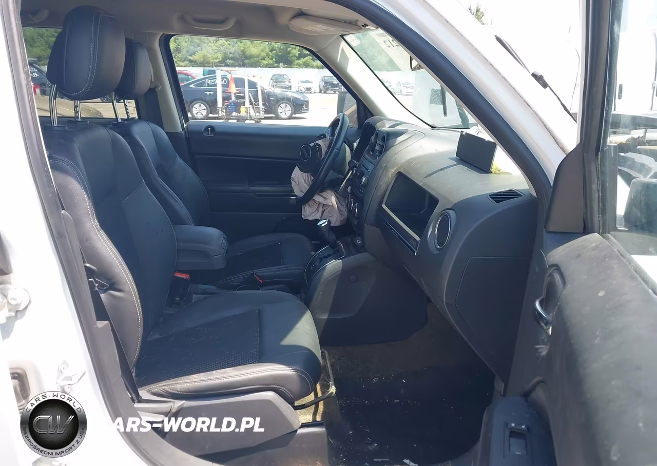 2016 Jeep Patriot Sport Se VIN:1C4NJPBA9GD738352 - 5