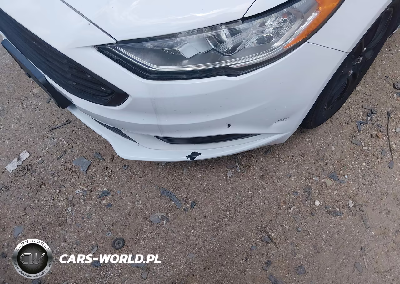 2018 Ford Fusion S VIN:3FA6P0G74JR145851 - 6