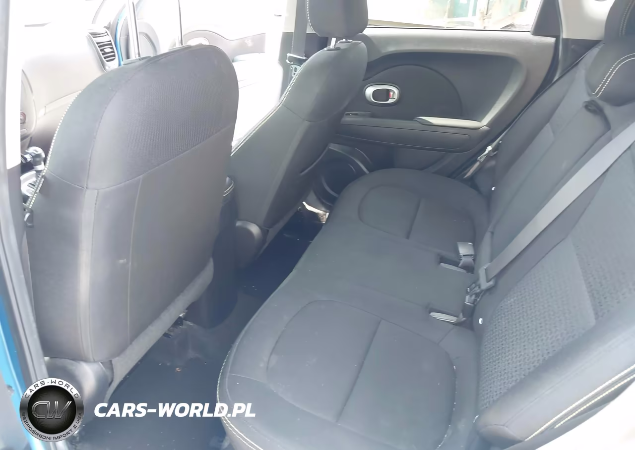 2016 Kia Soul + VIN:KNDJP3A56G7299152 - 5