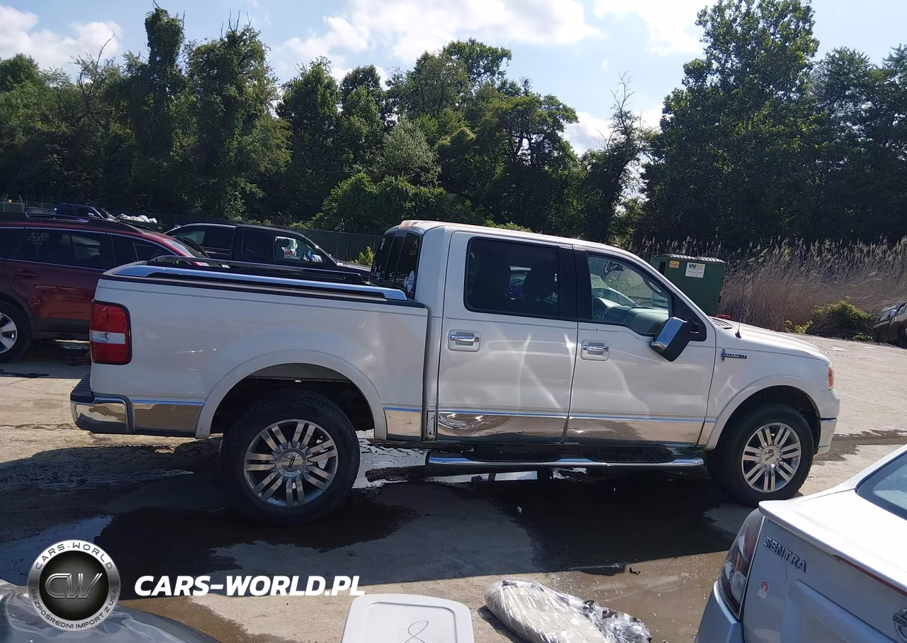 2007 Lincoln Mark Lt VIN:5LTPW18547FJ11674 - 13