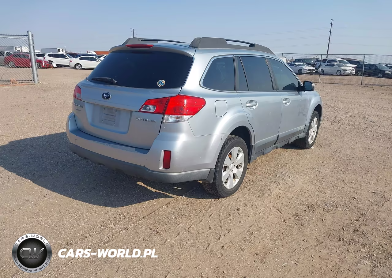 2012 Subaru Outback 2.5I Premium VIN:4S4BRCCC4C3200951 - 4