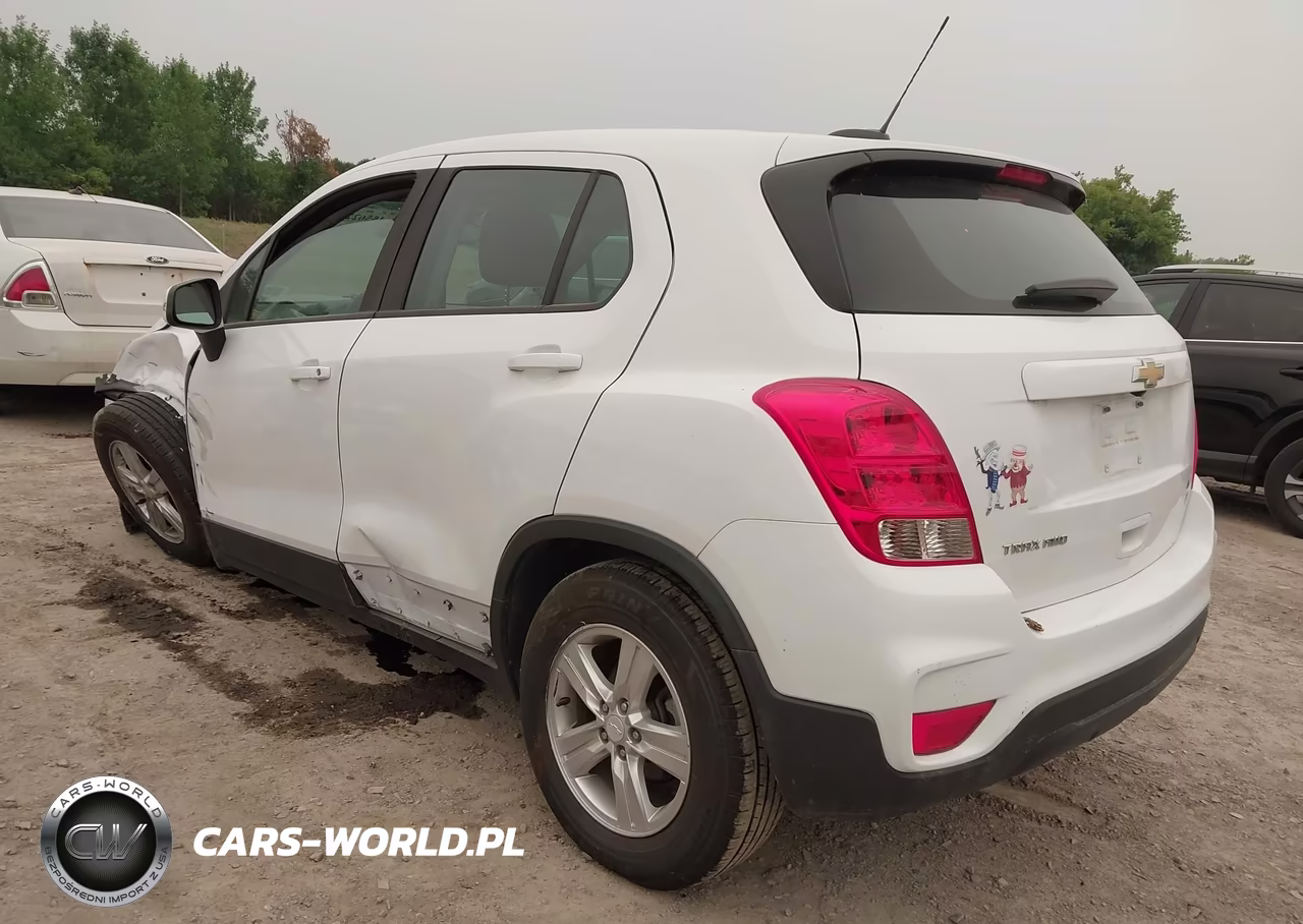 2018 Chevrolet Trax Ls VIN:3GNCJNSB8JL327649 - 3