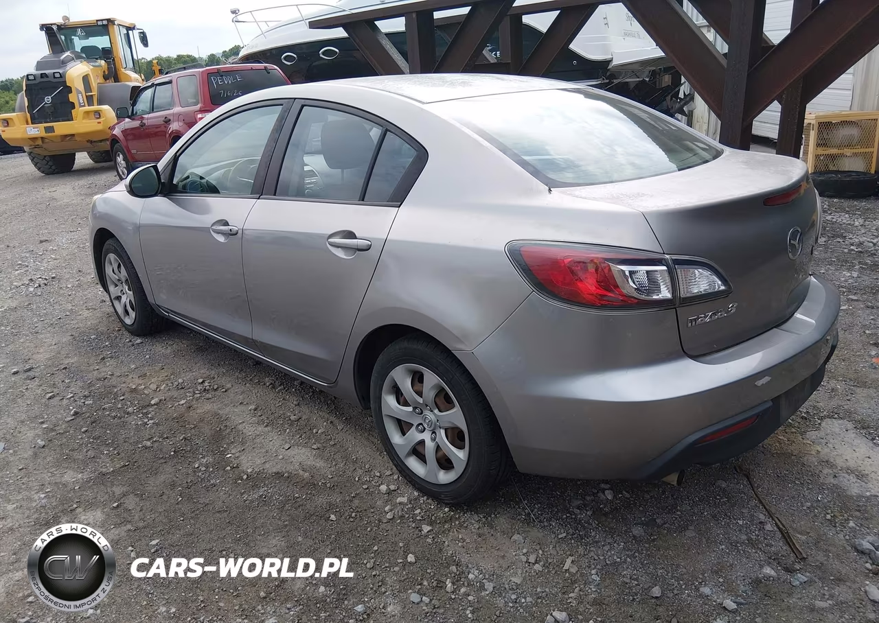 2011 Mazda Mazda3 I Sport VIN:JM1BL1UF5B1450065 - 3