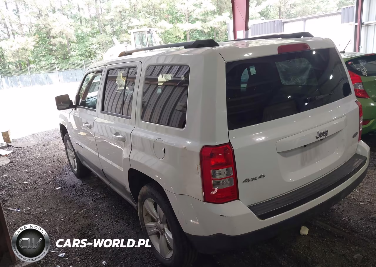 2011 Jeep Patriot Sport VIN:1J4NF1GB9BD100802 - 3