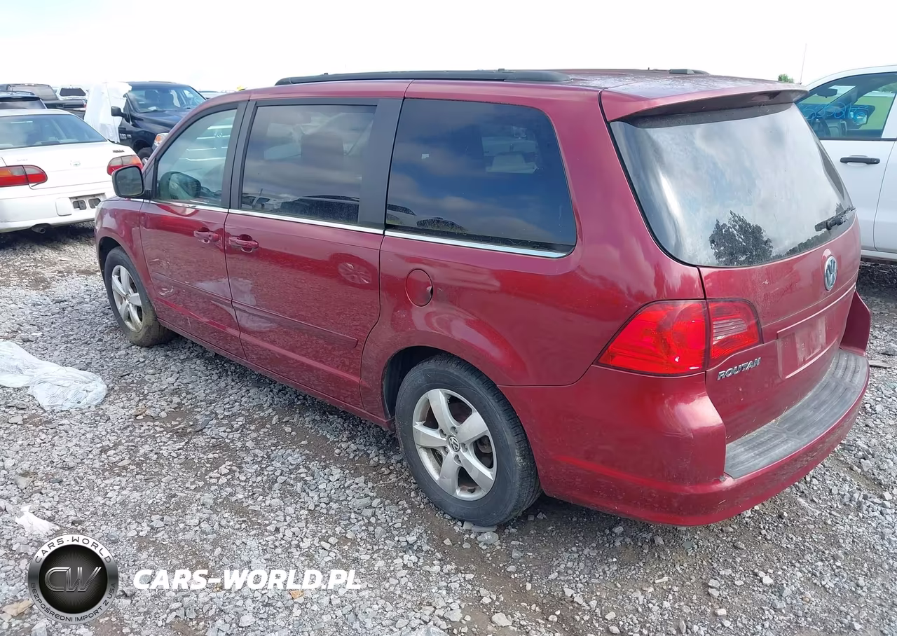 2011 Volkswagen Routan Se VIN:2V4RW3DG1BR717942 - 3