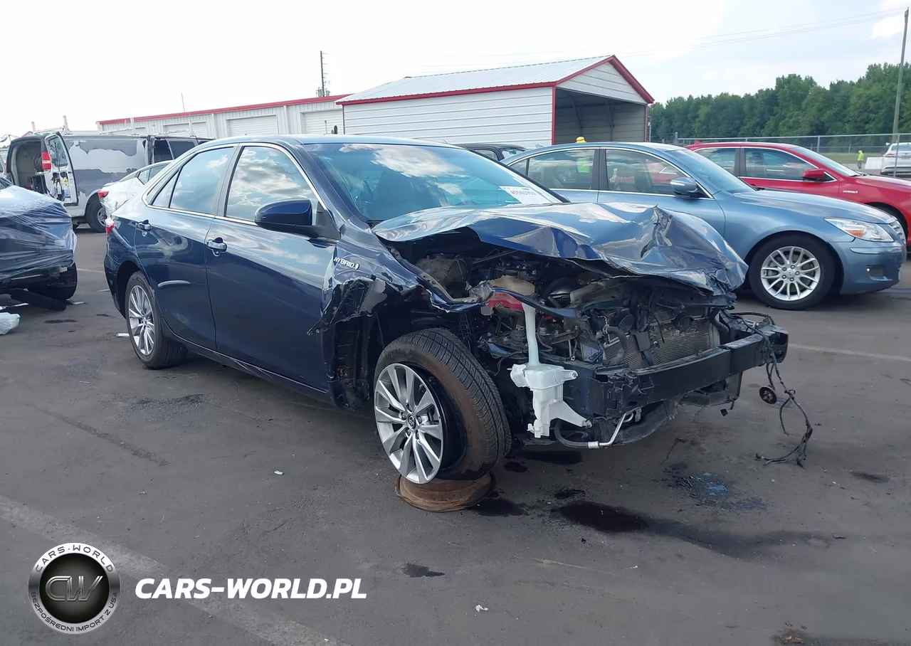 2015 Toyota Camry Hybrid Xle