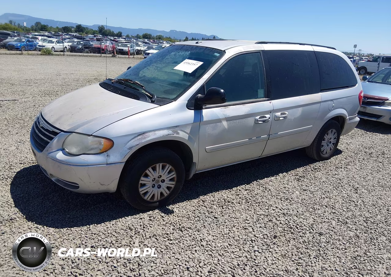 2006 Chrysler Town & Country Lx VIN:1A4GP44R86B751686 - 2