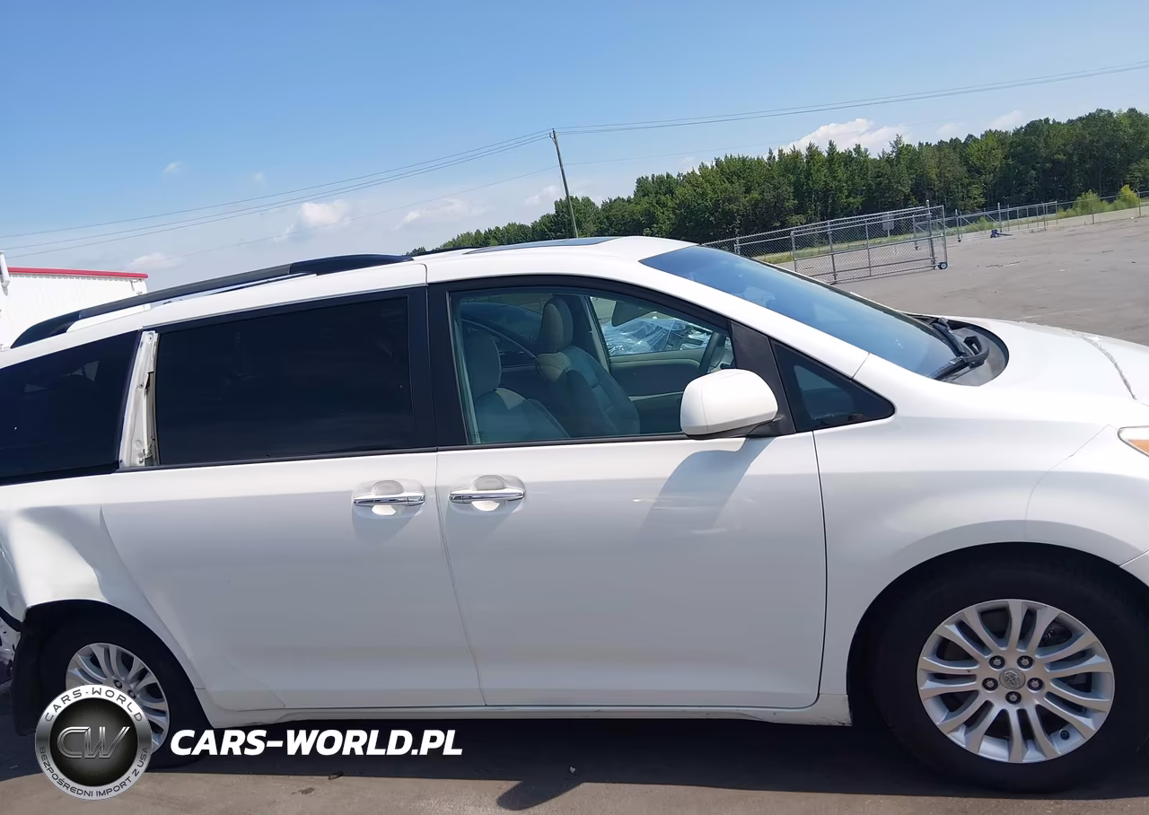 2016 Toyota Sienna Xle 8 Passenger VIN:5TDYK3DC4GS709847 - 13