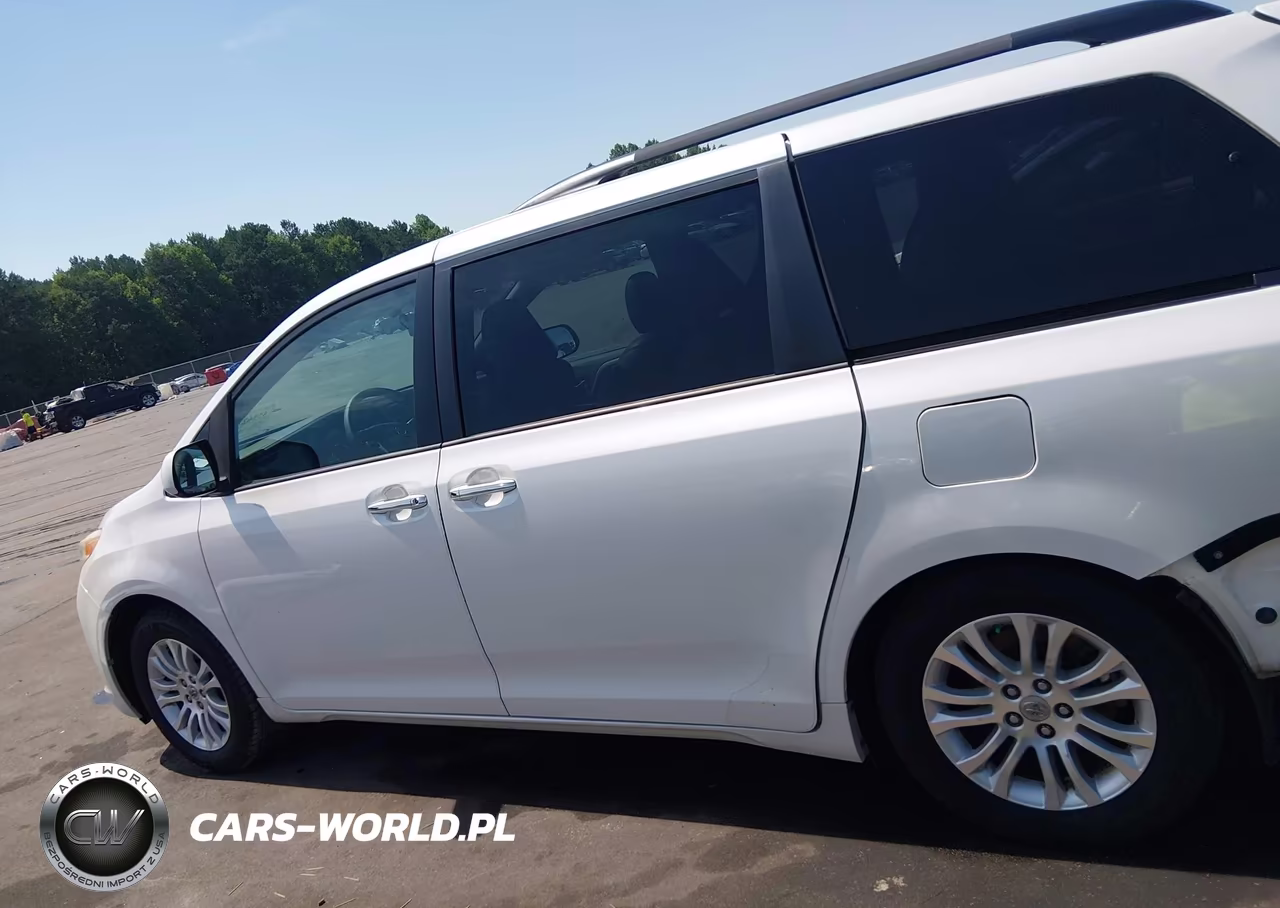 2016 Toyota Sienna Xle 8 Passenger VIN:5TDYK3DC4GS709847 - 14