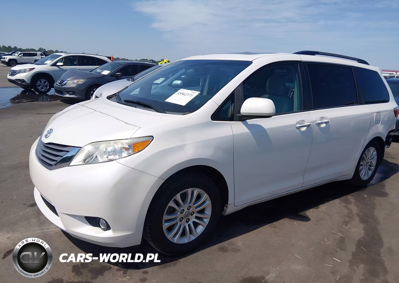 2016 Toyota Sienna Xle 8 Passenger VIN:5TDYK3DC4GS709847 - 2