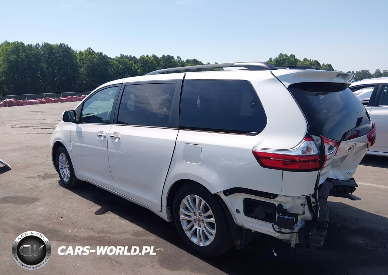 2016 Toyota Sienna Xle 8 Passenger VIN:5TDYK3DC4GS709847 - 3