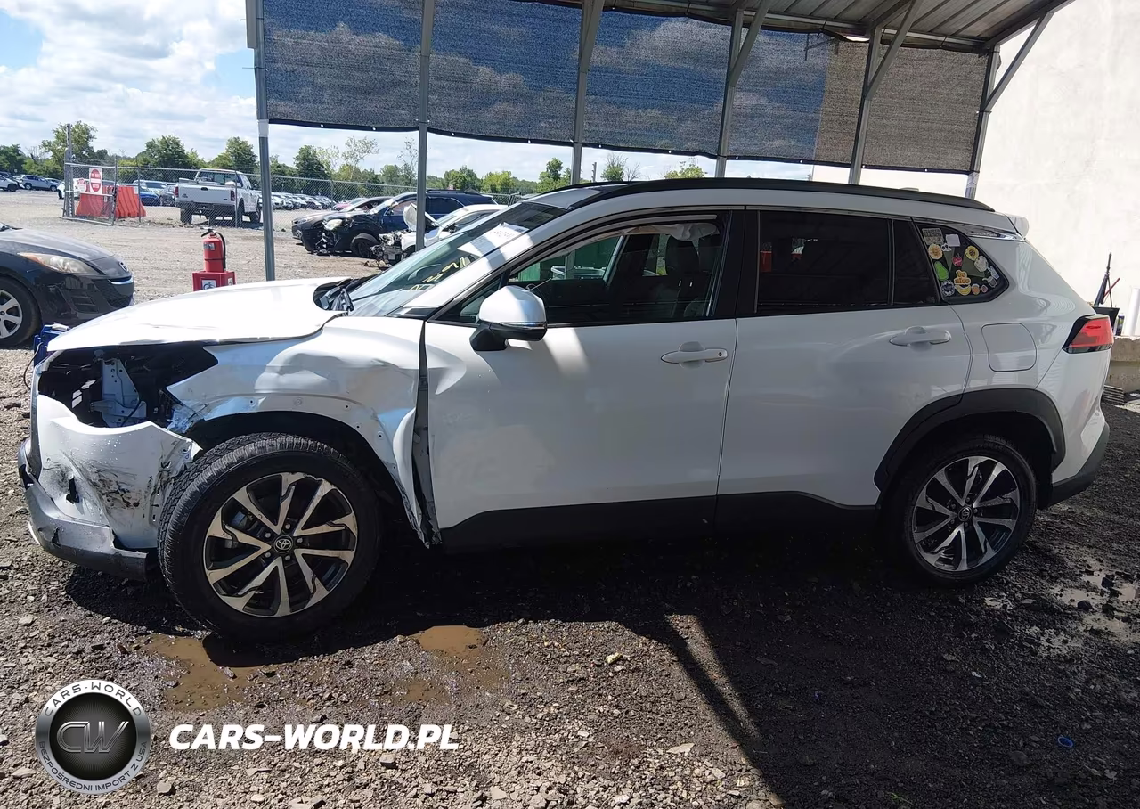 2023 Toyota Corolla Cross Xle VIN:7MUDAABG4PV049083 - 15