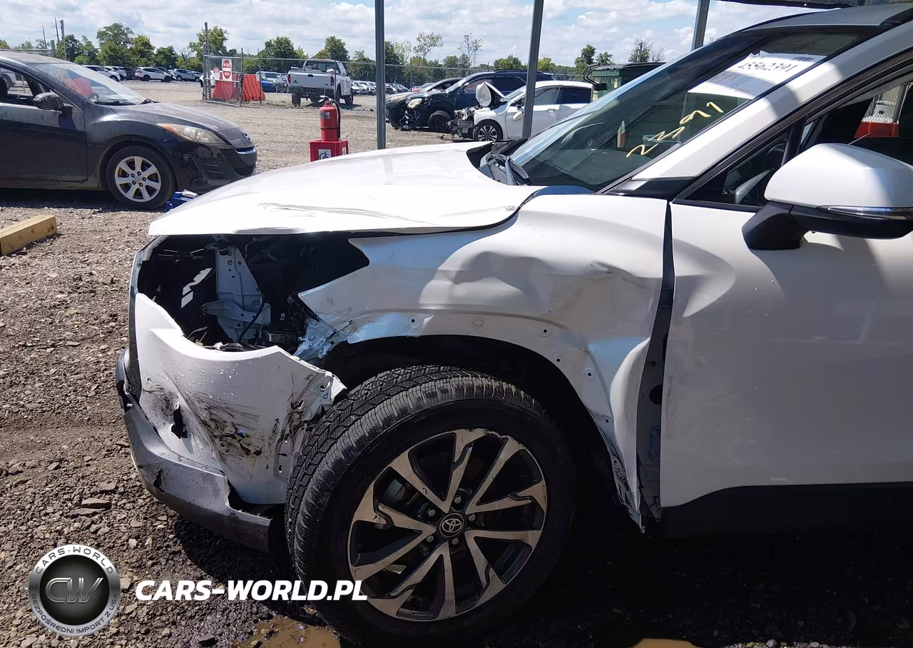 2023 Toyota Corolla Cross Xle VIN:7MUDAABG4PV049083 - 18