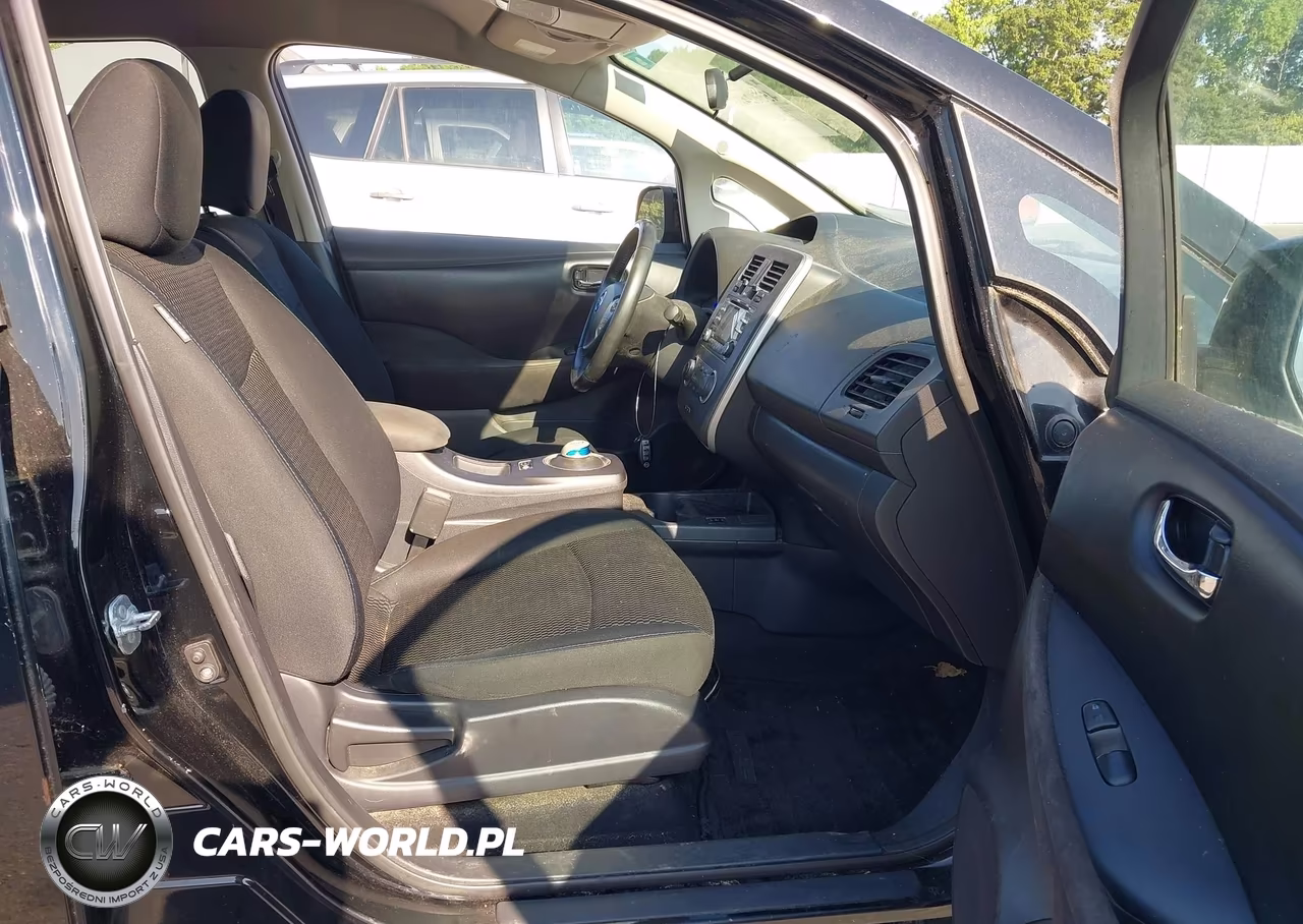 2015 Nissan Leaf S VIN:1N4AZ0CP5FC325601 - 5