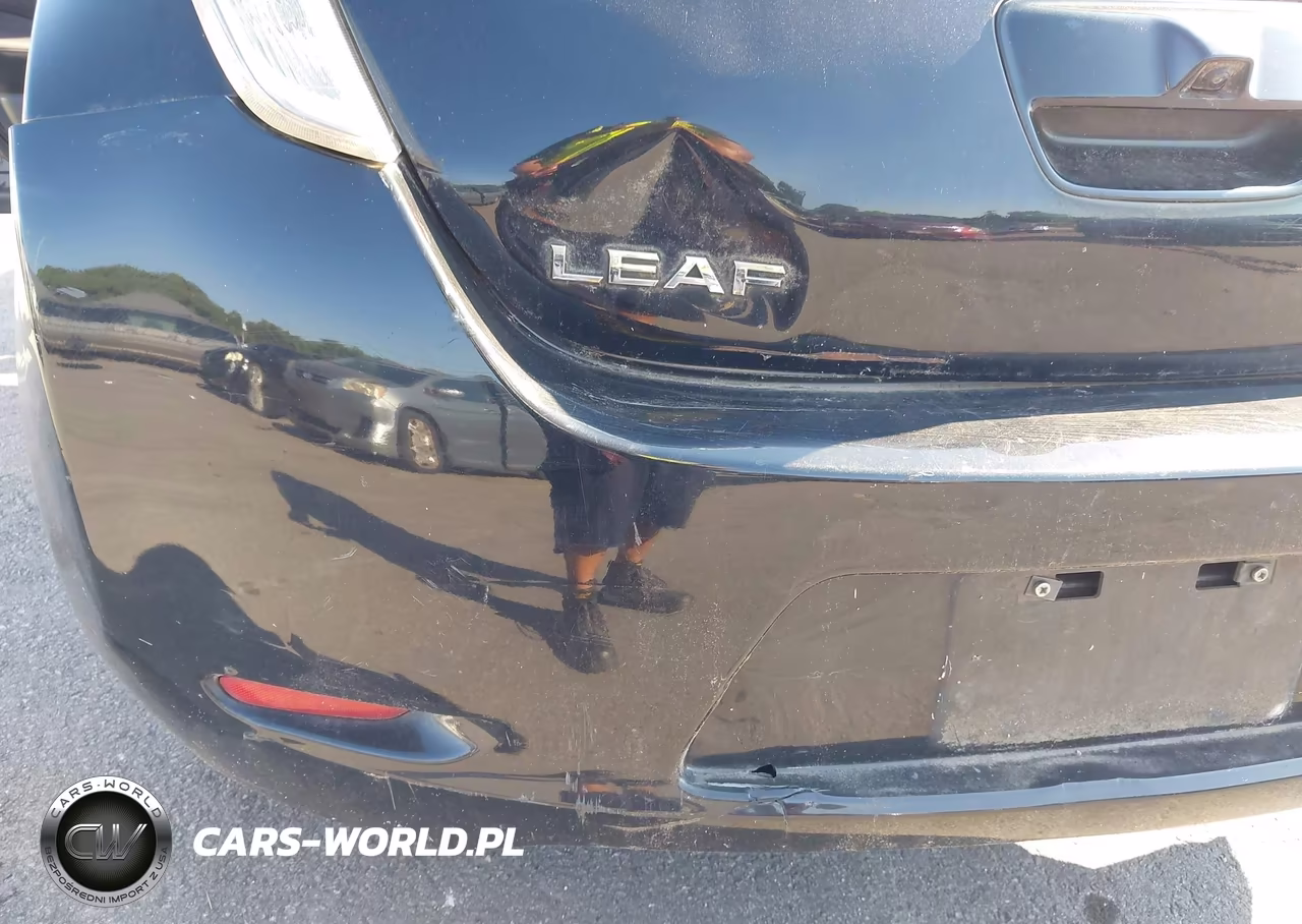 2015 Nissan Leaf S VIN:1N4AZ0CP5FC325601 - 6