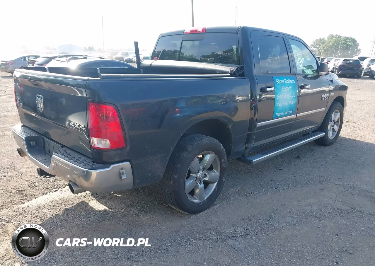 2016 Ram 1500 Big Horn VIN:3C6RR7LT1GG360774 - 4