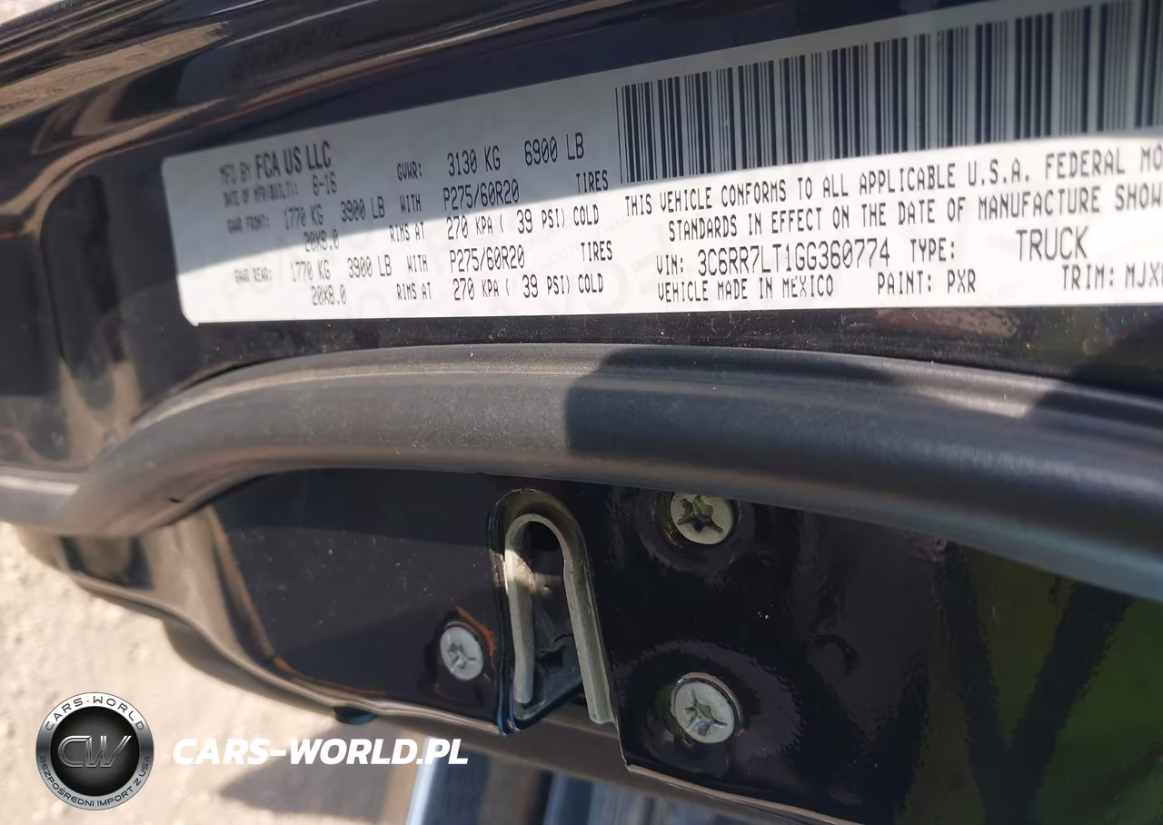 2016 Ram 1500 Big Horn VIN:3C6RR7LT1GG360774 - 9